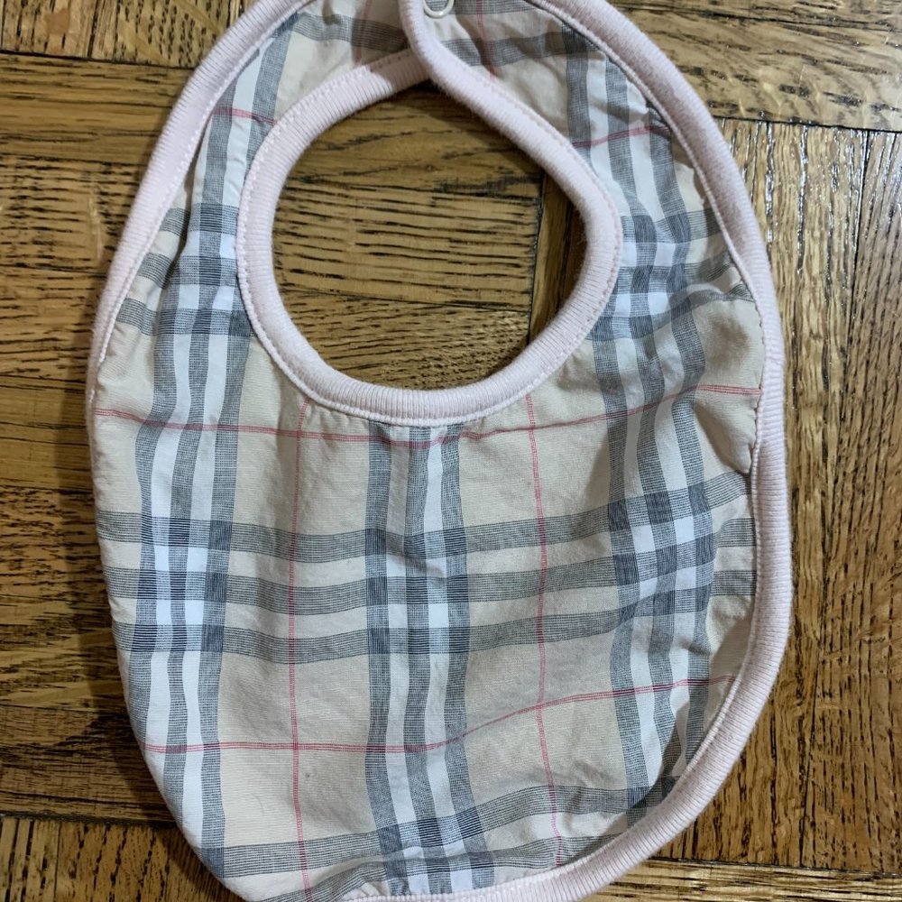Burberry Bib (6 Months)